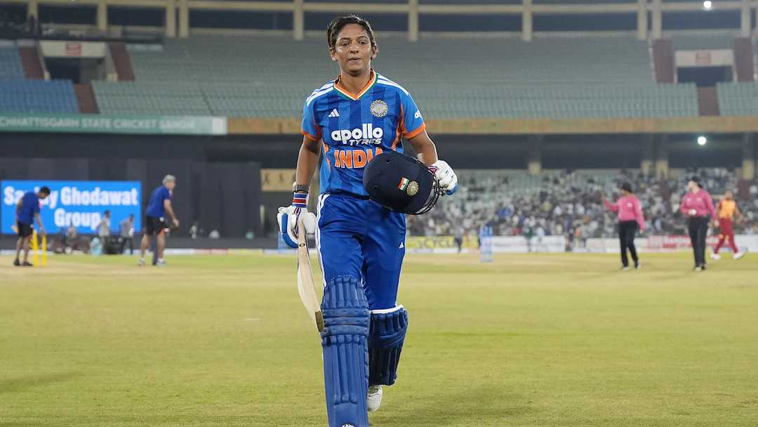 India A start off Australia tour with wobbly batting